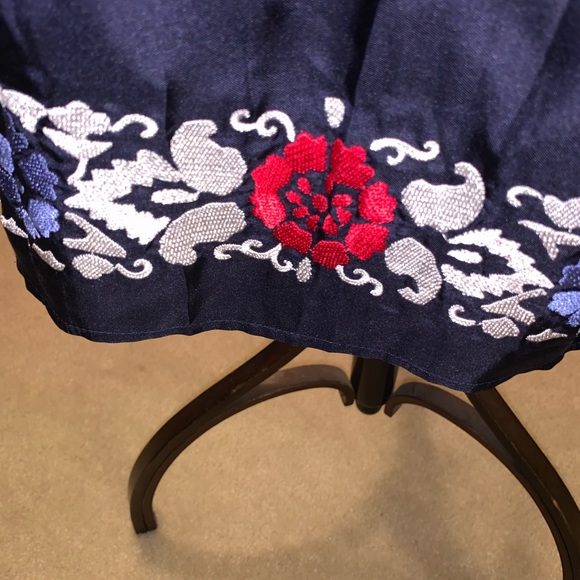 Pure silk skirt by Madison studio - Picture 3 of 4